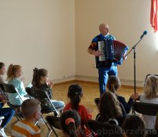 Spotkanie literacko – muzyczne z Edytą Zarębską