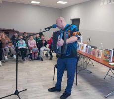 Spotkanie literacko – muzyczne z Edytą Zarębską