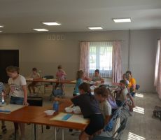 Gwaszowe obrazy – zajęcia plastyczne