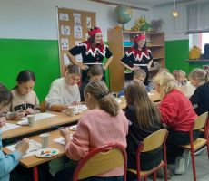 Warsztaty świąteczne w bibliotece