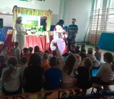 „Królowa śniegu” - spektakl teatralny