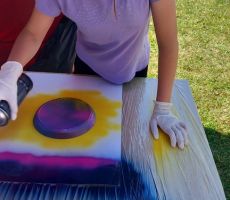 Pejzaż sprayem malowany