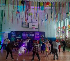 Zabawa andrzejkowa z biblioteką