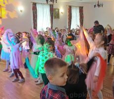 Zabawa andrzejkowa z biblioteką