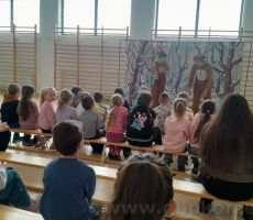 Przedstawienie teatralne pt. „Marzenia Leo i Rózi”