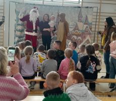 Przedstawienie teatralne pt. „Marzenia Leo i Rózi”