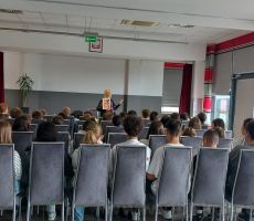 Spotkanie autorskie z Beatą Ostrowicką